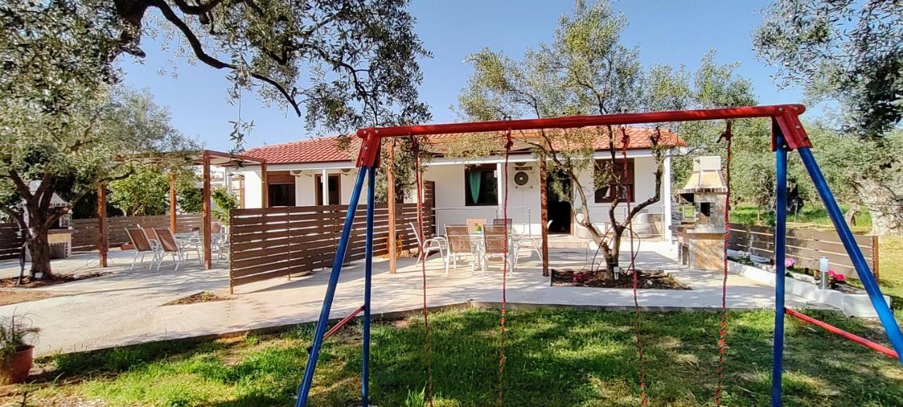 Chrisella Villa Szkála Rahoníu Kültér fotó