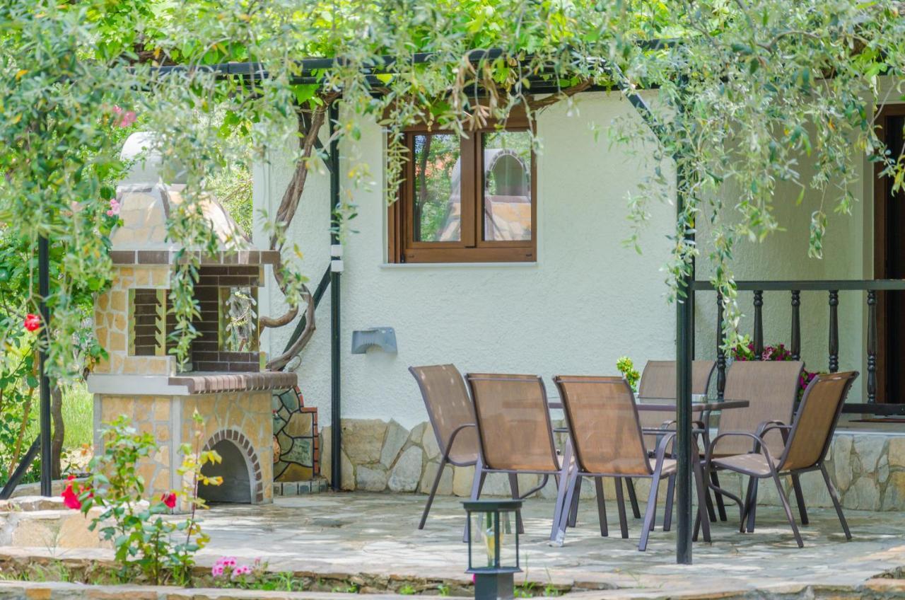 Chrisella Villa Szkála Rahoníu Kültér fotó
